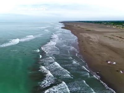 قابی از ساحل بی نظیر چاف