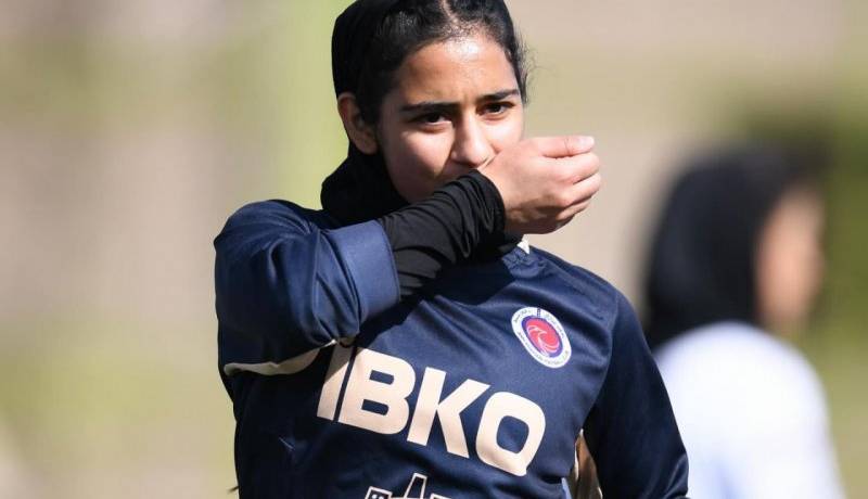 یک دختر 19 ساله، لژیونر آینده فوتبال ایران!