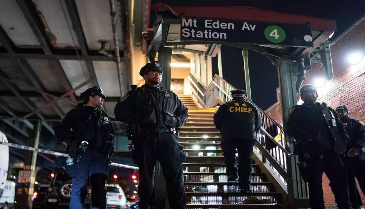 تیراندازی در متروی نیویورک یک کشته و پنج زخمی بر جای گذاشت