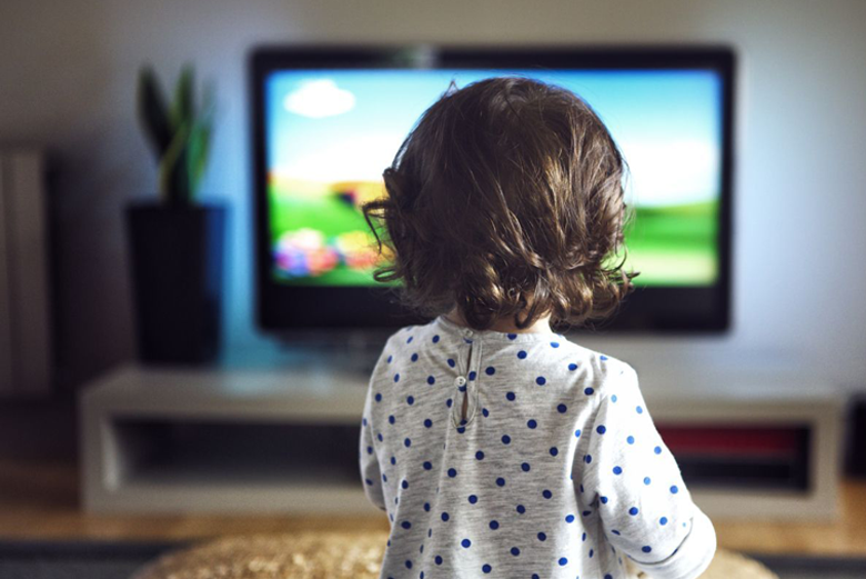 درمان اعتیاد کودک به تلویزیون
