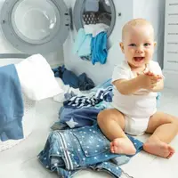 آیا لباس‌های نوزاد را با مایع لباسشویی بزرگسال می‌شویید؟