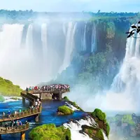 آبشارهای ایگواسو در برزیل جزو زیباترین جاذبه‌های طبیعی جهان 