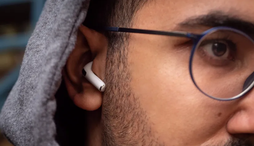 اپل می‌خواهد دوربین وارد گوش شما کند!