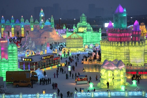 بزرگ‌ترین فستیوال یخی جهان در شهر هاربین چین