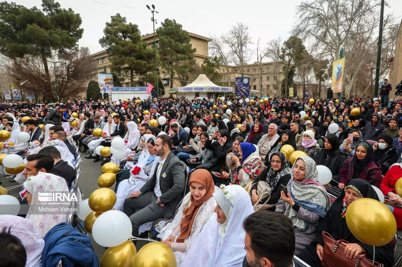 عکس/ جشن ازدواج دانشجویی در دانشگاه تهران