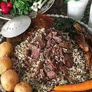  پخت غذای محلی استان سمنان به اسم «دیگی» در طبیعت 