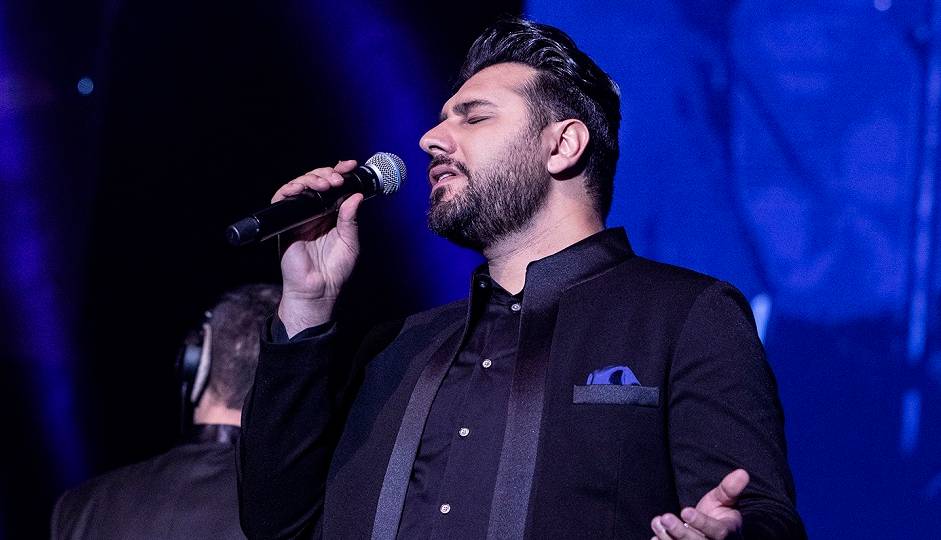 اجرای آهنگ نوستالژی «میوه ممنوعه» با صدای احسان خواجه امیری
