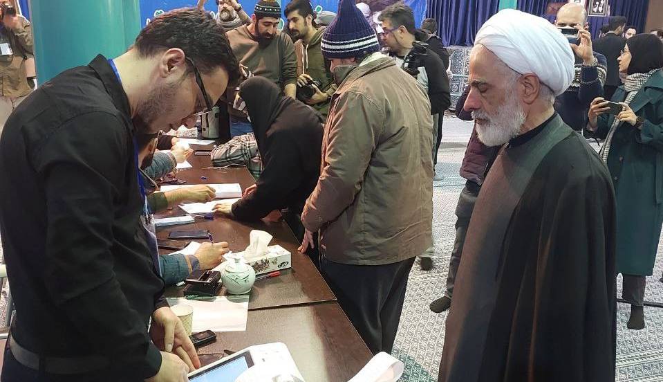 مجید انصاری در حسینیه جماران رای داد
