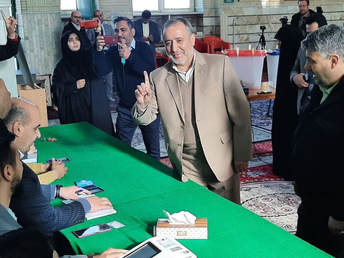 استاندار سمنان: حضور حماسی مردم در انتخابات تجدیدبیعت با آرمانها است
