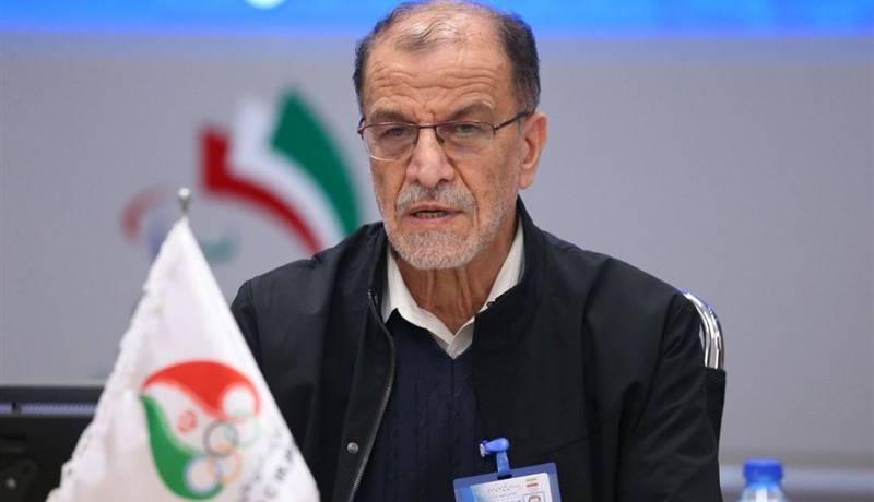 خسروی‌وفا: اولین نفر رأی دادم و به جمع ورزشی‌ها آمدم