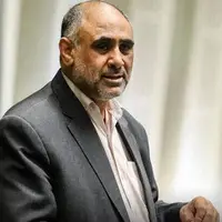وزیر کشاورزی با حضور در حسینیه ارشاد رای خود را به صندوق انداخت