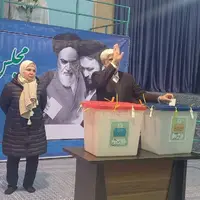 حضور عارف و همسرش در پای صندوق رای