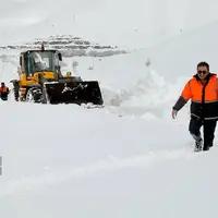 جاده ترانزیتی درگز - قوچان به‌دلیل کولاک و برف مسدود شد
