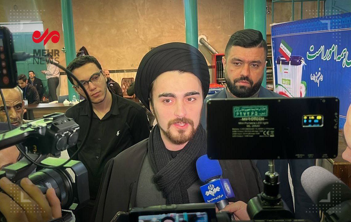 عکس/ حضور «احمد خمینی» در حسینیه جماران