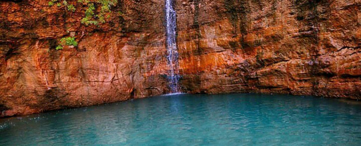 قابی فوق العاده از آبشار کشیت در دل بیابان لوت کرمان