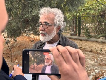 توضیح افخمی در مورد علت لبخندش در محل قتل مرحوم مهرجویی