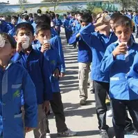 توزیع ۲ میلیون و ۸۰۰ هزار بطری شیر در مدارس استان کرمانشاه
