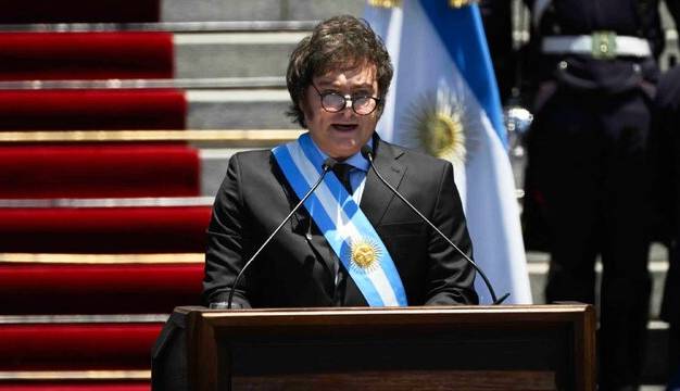 اخراج وزیر کار آرژانتین در برنامه زنده تلویزیونی
