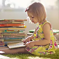 در ایام نوروز برای فرزندتان بیشتر کتاب بخوانید