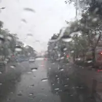 تهران در آغاز سال جدید زیر رگبار باران 