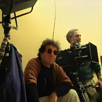 داریوش مهرجویی هنگام فیلمبرداری «درخت گلابی» در 25 سال پیش