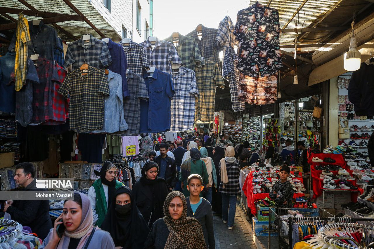 خرید عید در محله امامزاده حسن