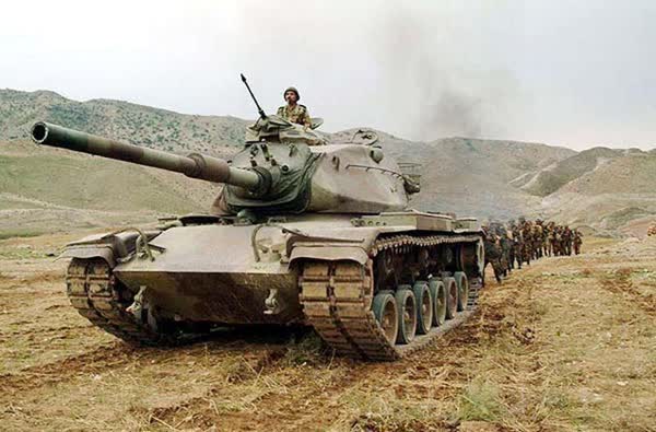 رسانه بلژیکی: ایران با موفقیت ناوگان تانک «ام-60» خود را نوسازی کرده است
