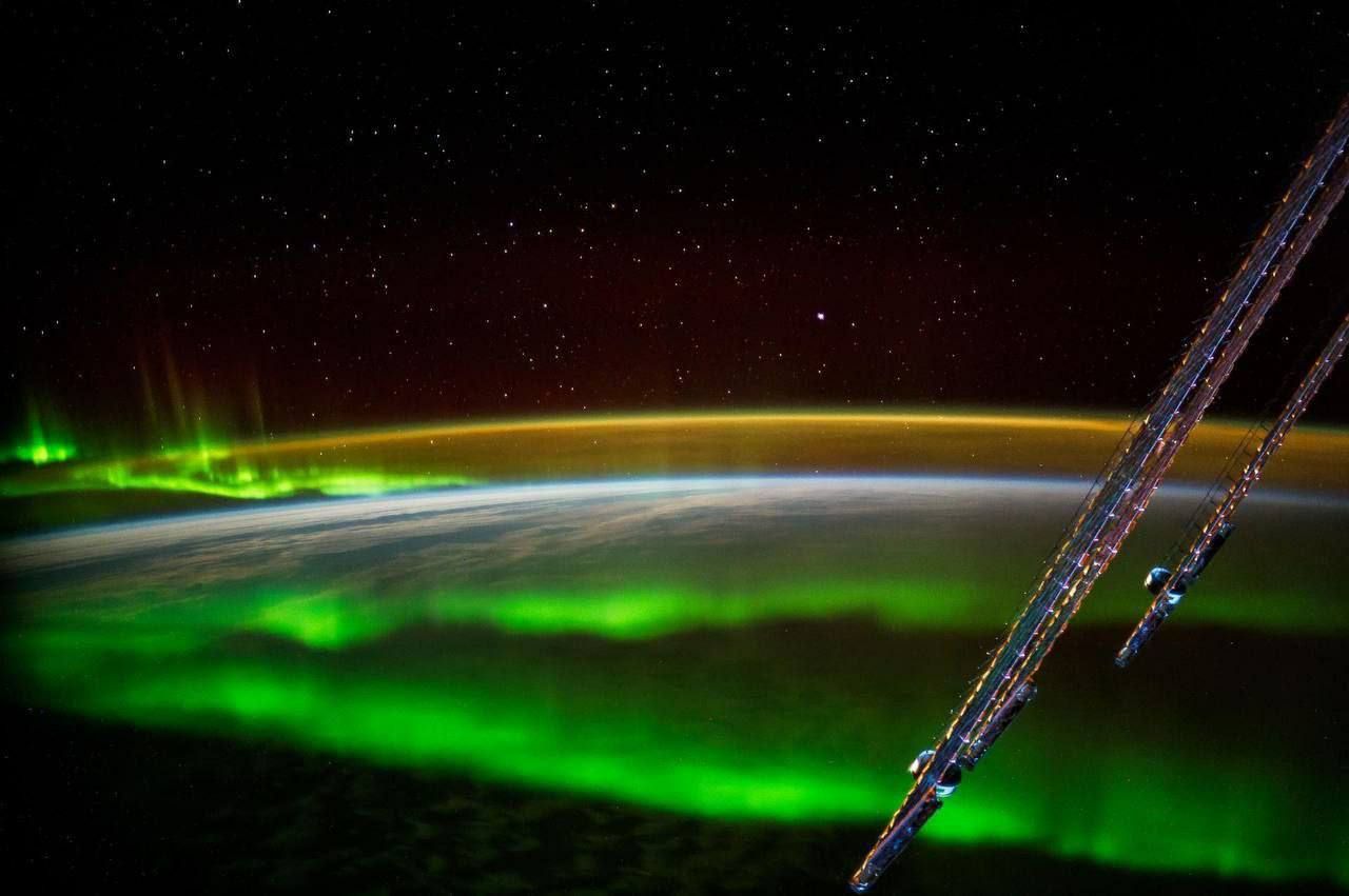 تصویر زیبای شفق‌های قطبی از ایستگاه فضایی