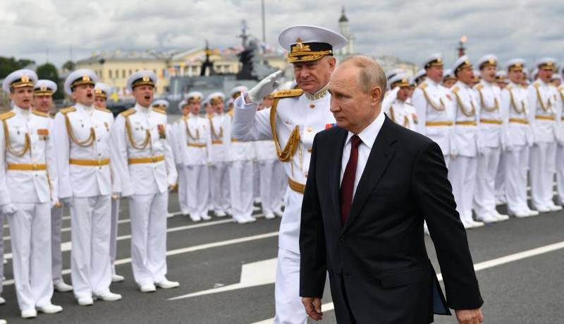 خشم پوتین؛ فرمانده نیروی دریایی روسیه برکنار شد