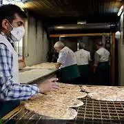 پخت و توزیع نان صلواتی در ۴۰۰ نانوایی مشهد
