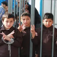 شکنجه‌های غیرانسانی صهیونیست‌ها علیه اسرای کودک فلسطینی