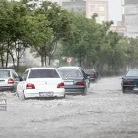 آغاز بارش‌های رگباری در قم؛ مدیریت بحران هشدار داد