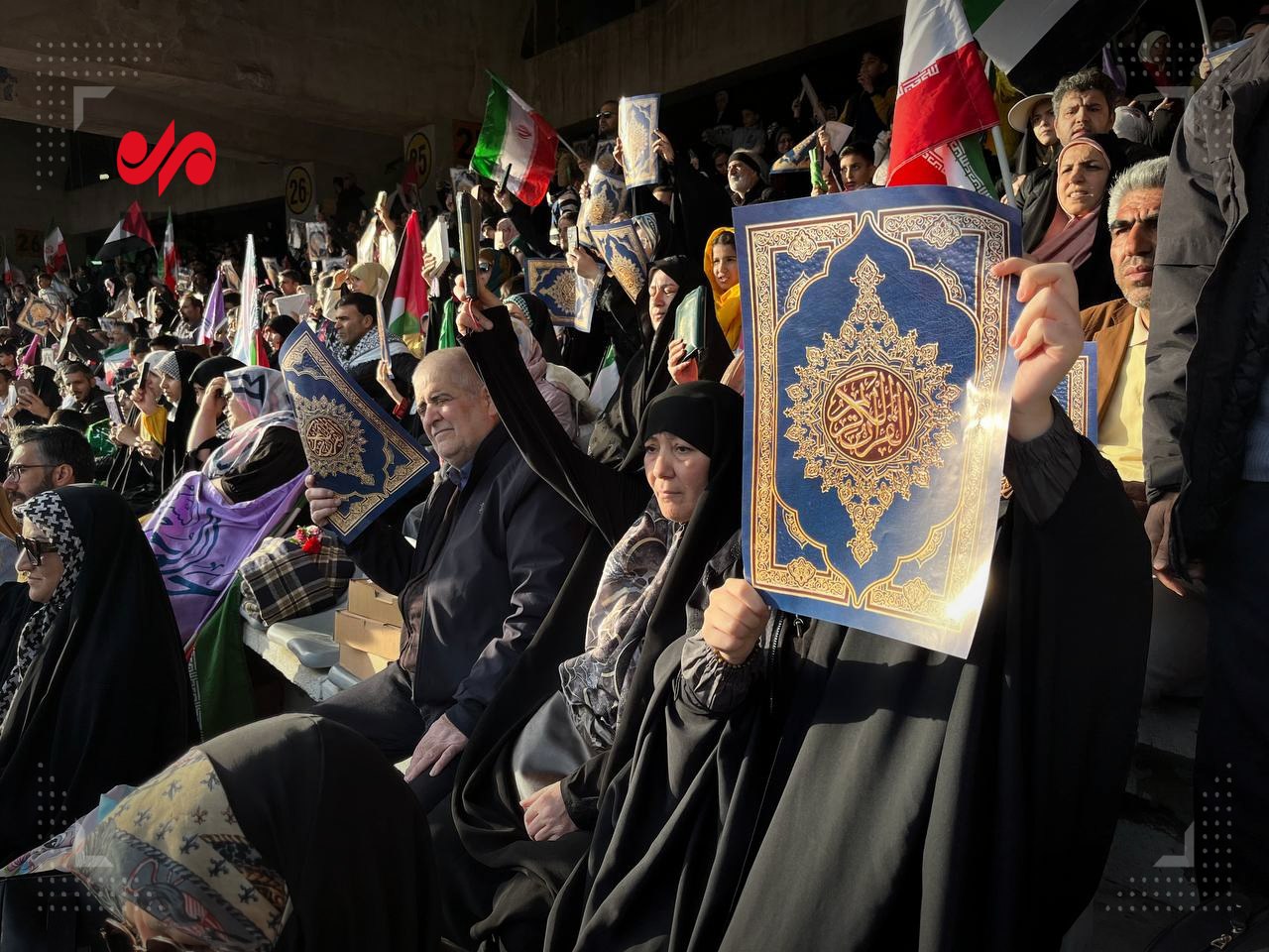 مردم تهران قرآن‌ها را به احترام فلسطین و غزه بر دست گرفتند