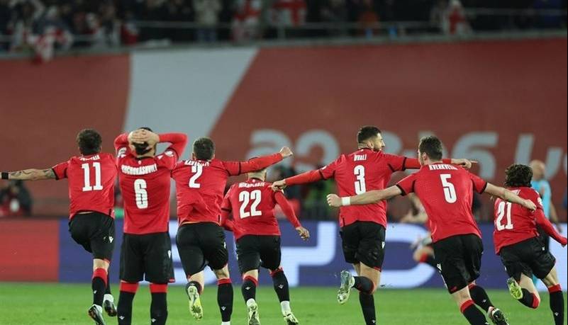 اعطای نشان افتخار به بازیکنان تیم ملی فوتبال گرجستان