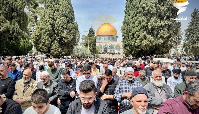 حضور ۱۲۵ هزار فلسطینی در نماز جمعه مسجدالاقصی