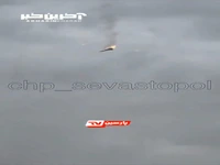 لحظه سقوط مرگبار جنگنده‌ ارتش روسیه در سواحل بندر سواستوپل