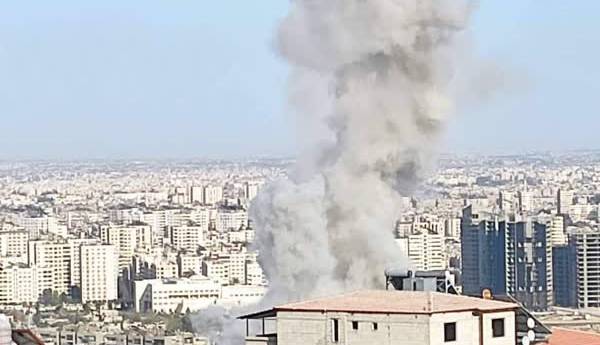 مقابله پدافند هوایی سوریه با اهداف متخاصم در دمشق