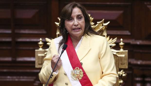 "بحران ساعت" در پرو باعث استعفای 6 وزیر دولت شد