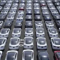 فروش خودروهای تسلا برای اولین‌ بار از 2020 با افت سالانه مواجه شد