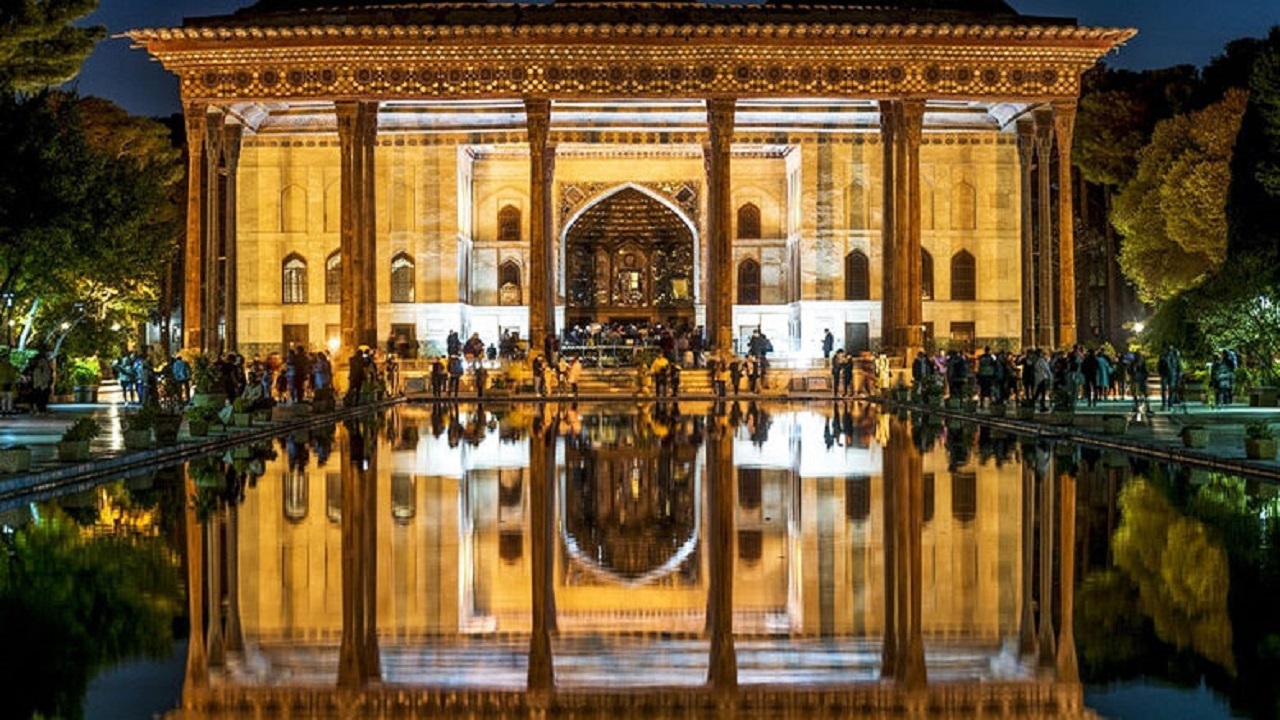 هنر و زیبایی در کاخ چهل ستون اصفهان