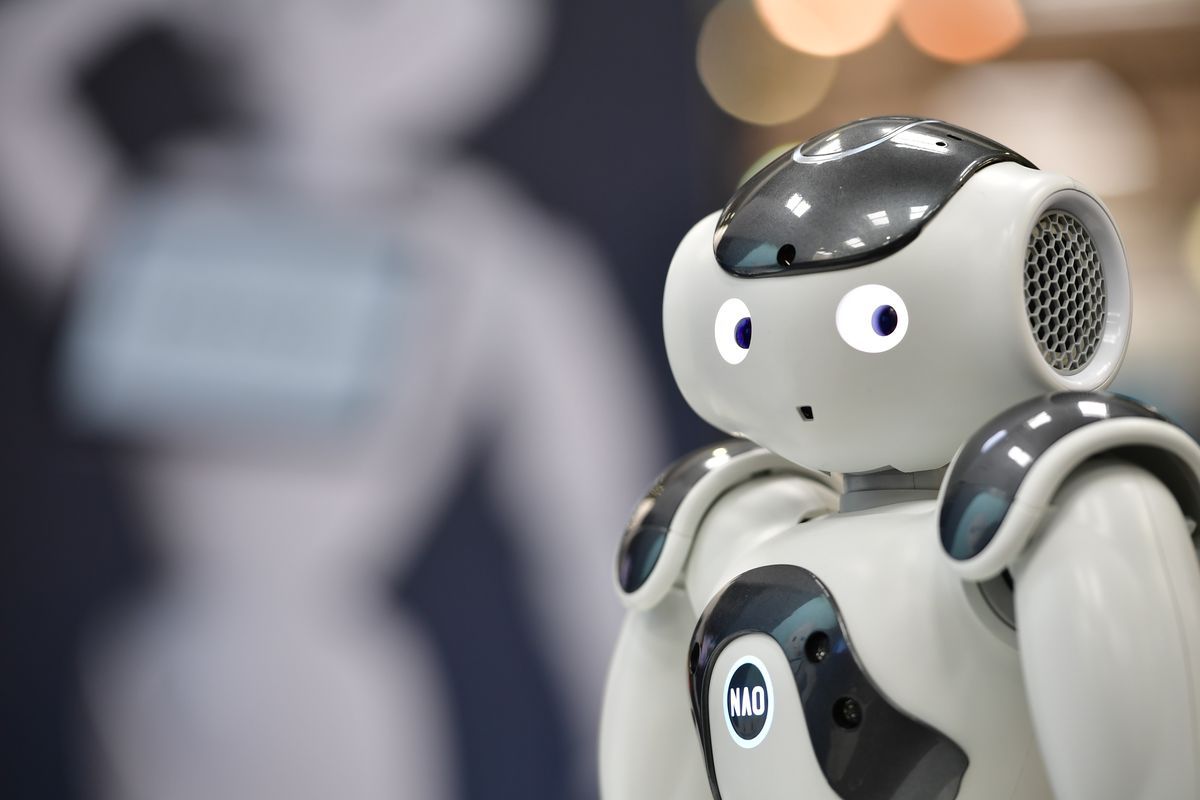 تحویل دارو به مشتریان توسط ربات ها در چین