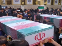 لحظاتی از تشییع شهید زاهدی و همرزمانش در حسینیه امام خمینی(ره)