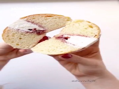 ماریتوزی یک نان خامه‌ای ایتالیایی