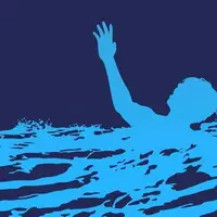 نجات ۳۸ گردشگر نوروزی قشم از مرگ حتمی در دریا