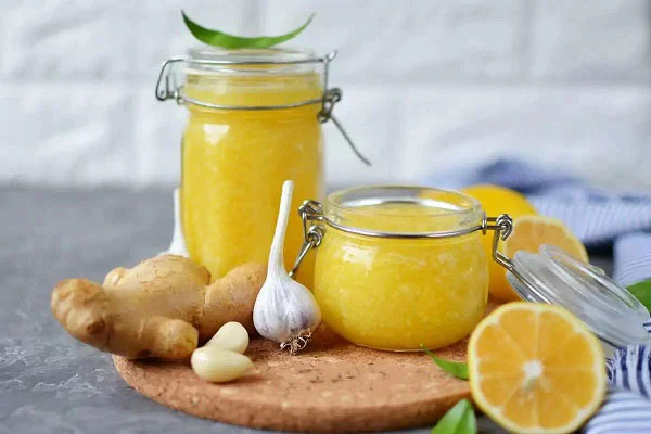 معجزه درمان گرفتگی های عروقی با معجون سیر و لیمو