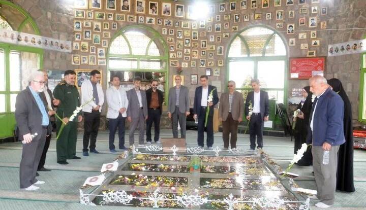 برنامه‌های گرامیداشت هفته هنر انقلاب اسلامی در زنجان آغاز شد
