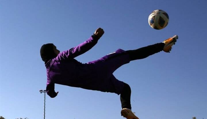 کدام بازیکن خانم گل لیگ برتر فوتبال بانوان ایران می‌شود؟