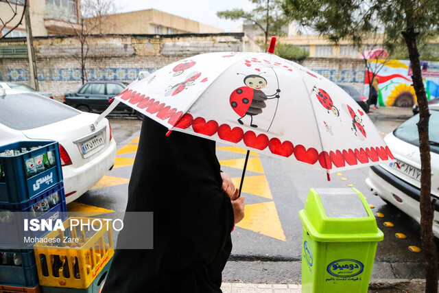 رگبار باران در تهران؛ احتمال وقوع طوفان لحظه‌ای
