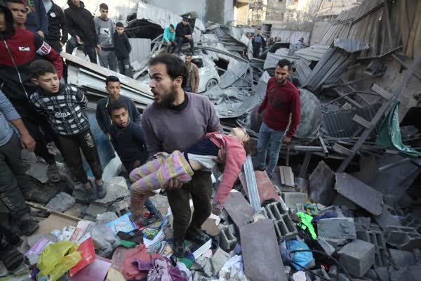 الجزیره: حدودا 20 هزار فلسطینی در غزه زیر آوارها هستند