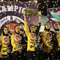جشن قهرمانی خاتون بم در پایان لیگ فوتبال زنان